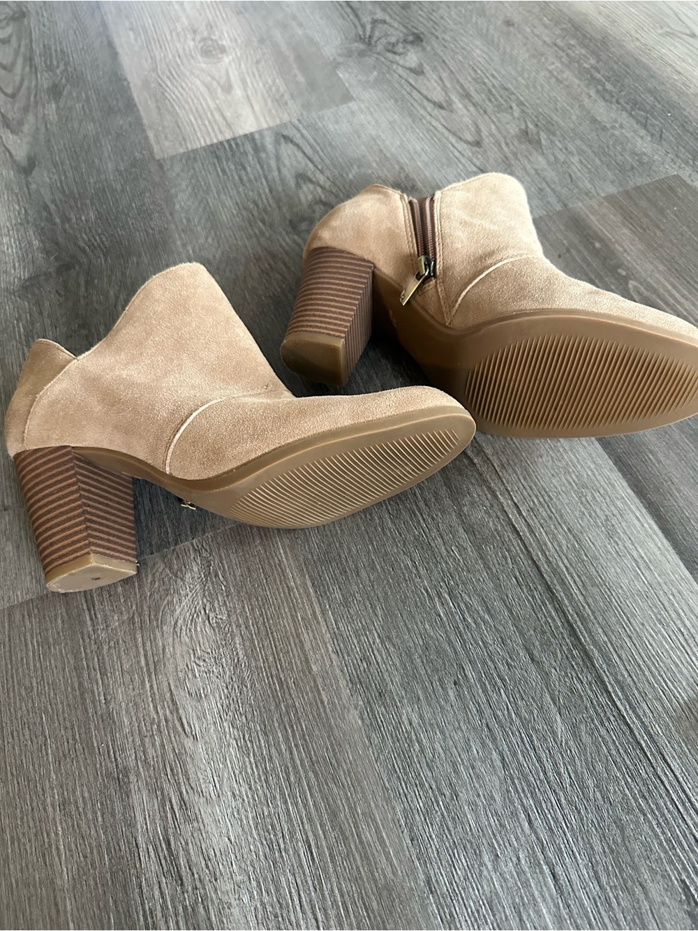 Koolaburra Tan Suede Ankle Booties with Stacked Heel - Picture 2 of 3